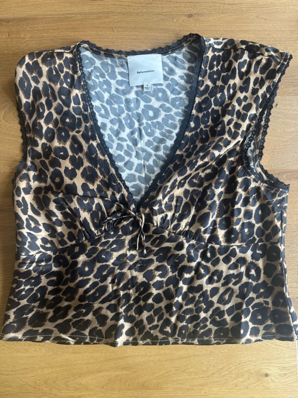 Reformation cherry silk top in leopard print size 4 - perfect condition